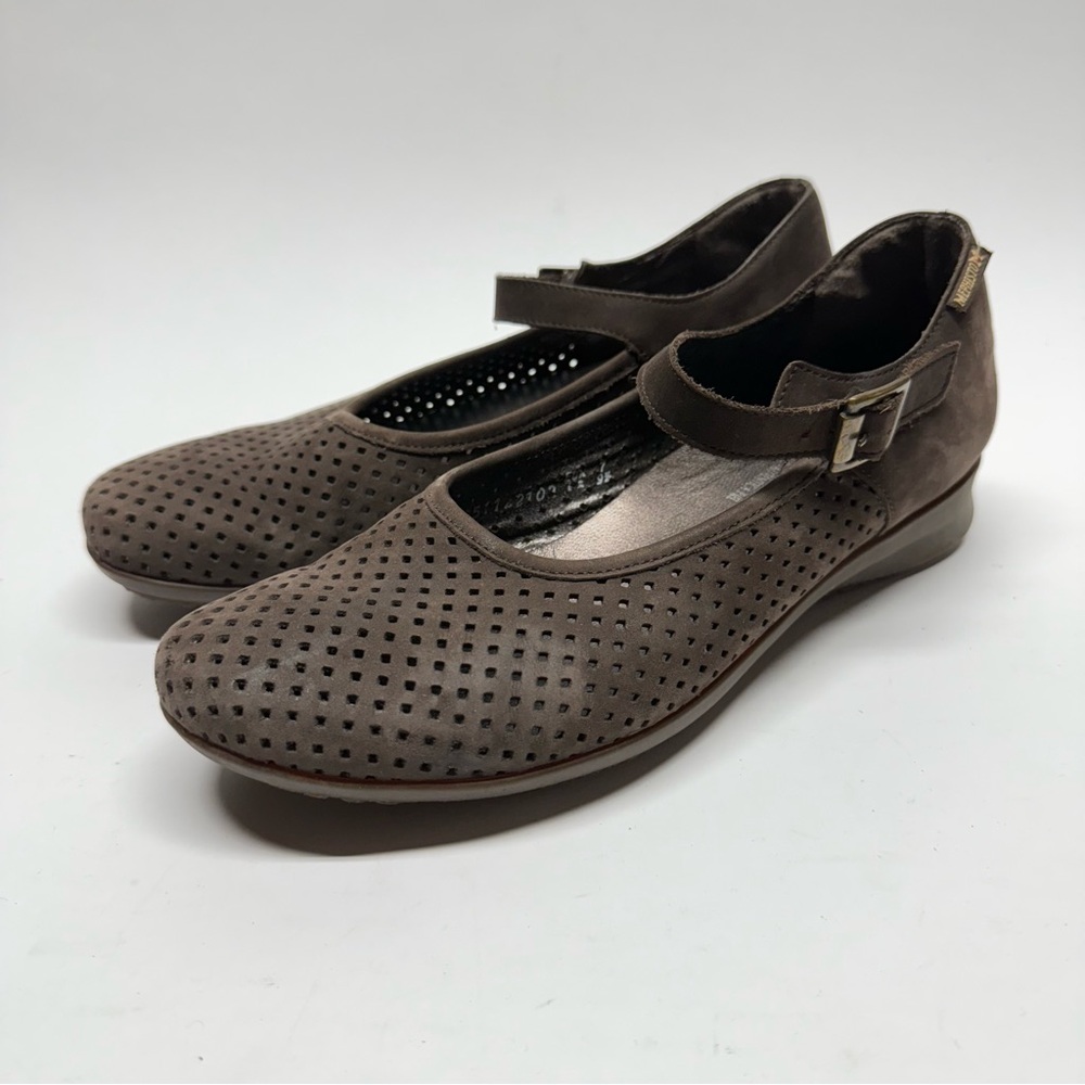 Mephisto Brown Perforated Leather Mary Jane Low Wedge Sole Shoes Women US 9.5